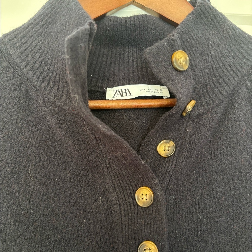 🖤 Zara Striped Knit Sweater – Size Large (Gently Used) - Picture 3 of 4